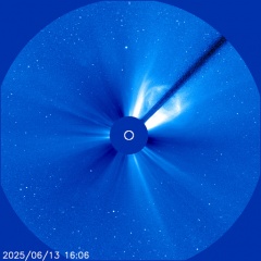 Images of the solar corona